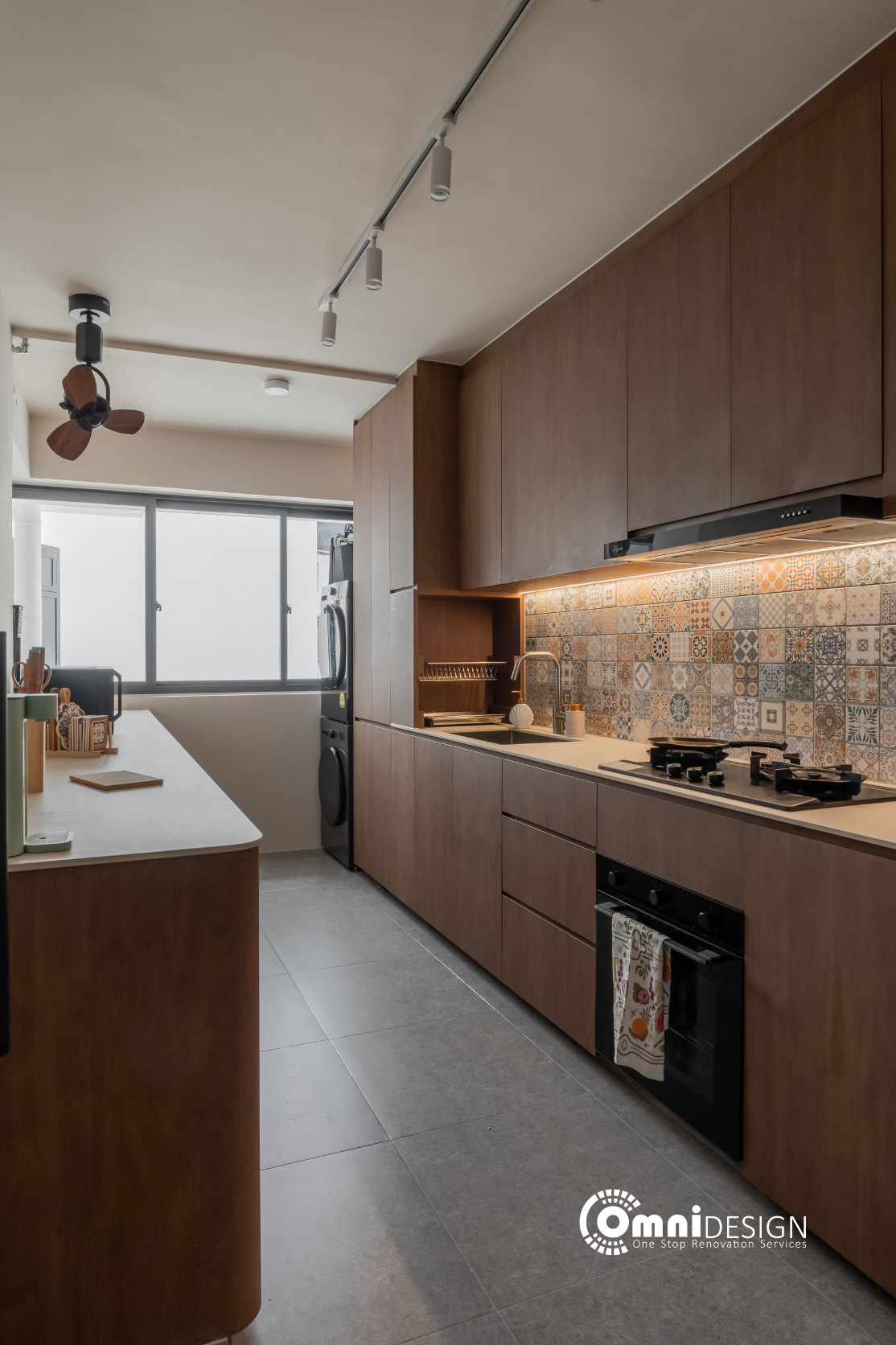 Warm timber kitchen with patterned tile backsplash